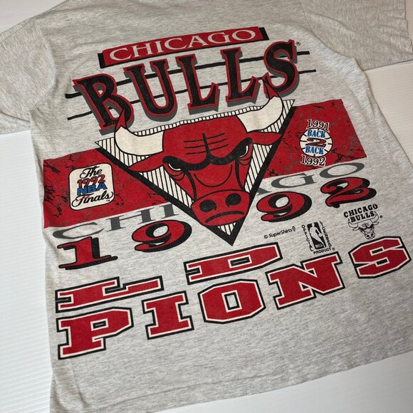 1992 Chicago Bulls World Champions AOP Tee L - Picture 7 of 9